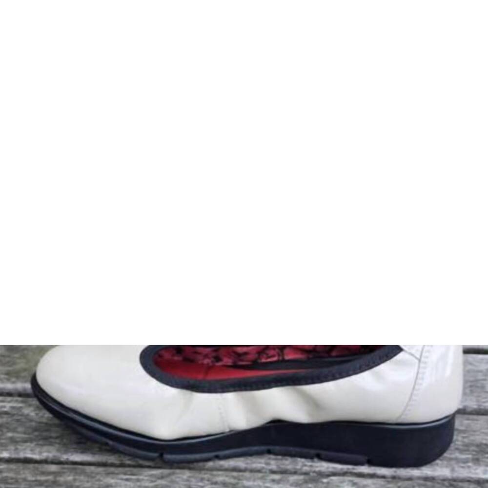 NEW SAYDO women's filbert ballet shoes in patent cream